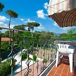 Versilia 4* Lido di Camaiore