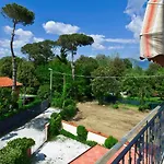 Oda ve Kahvaltı Versilia Lido di Camaiore